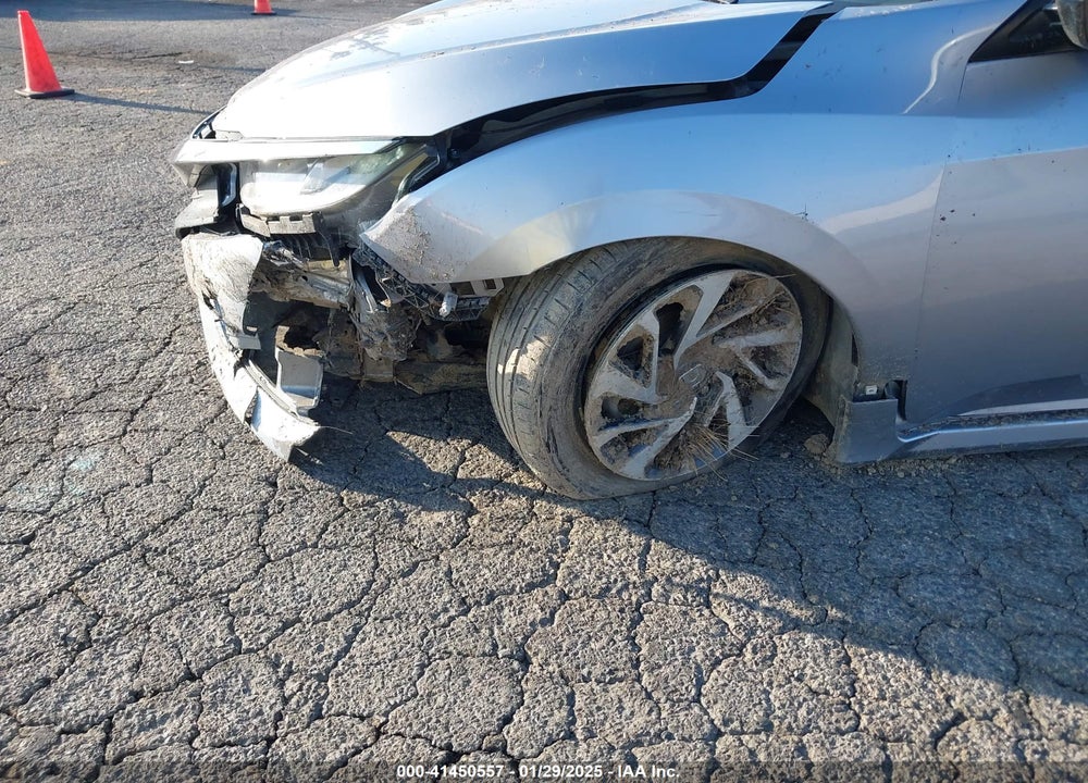 2018 HONDA CIVIC VIN: 2HGFC2F79JH563029