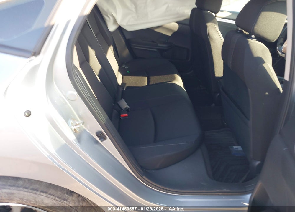 2018 HONDA CIVIC VIN: 2HGFC2F79JH563029