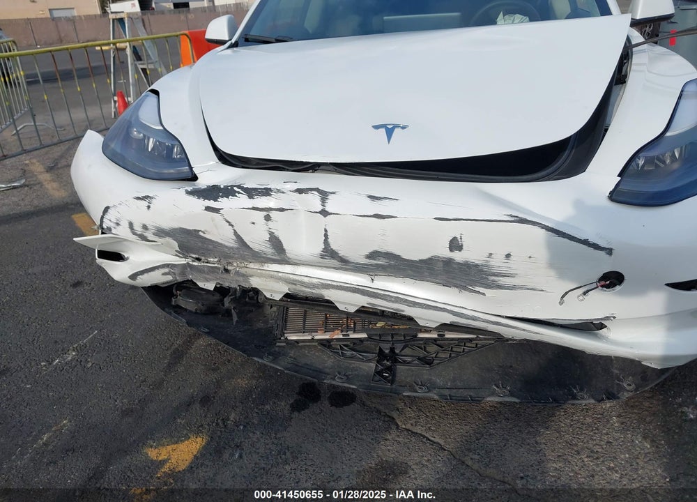 2022 TESLA MODEL 3 REAR-WHEEL DRIVE VIN: 5YJ3E1EA4NF323322