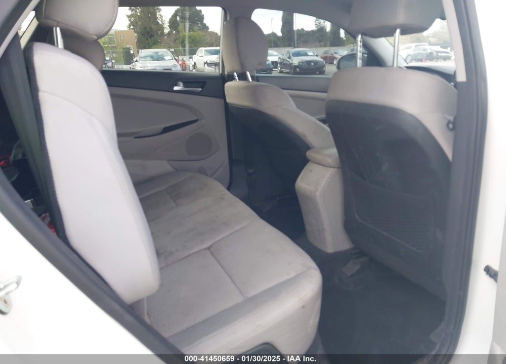 2020 HYUNDAI TUCSON VIN: KM8J33A42LU200563