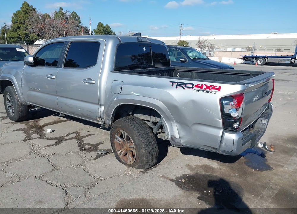 2018 TOYOTA TACOMA VIN: 3TMCZ5AN6JM185891
