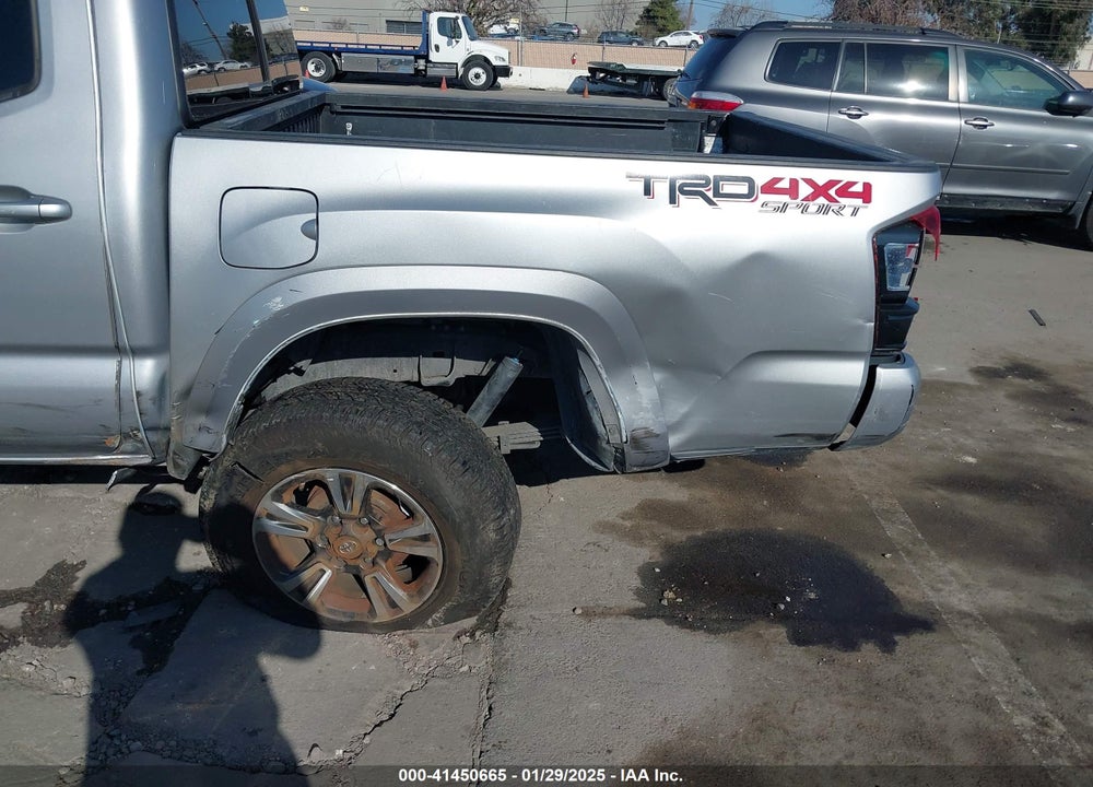 2018 TOYOTA TACOMA VIN: 3TMCZ5AN6JM185891
