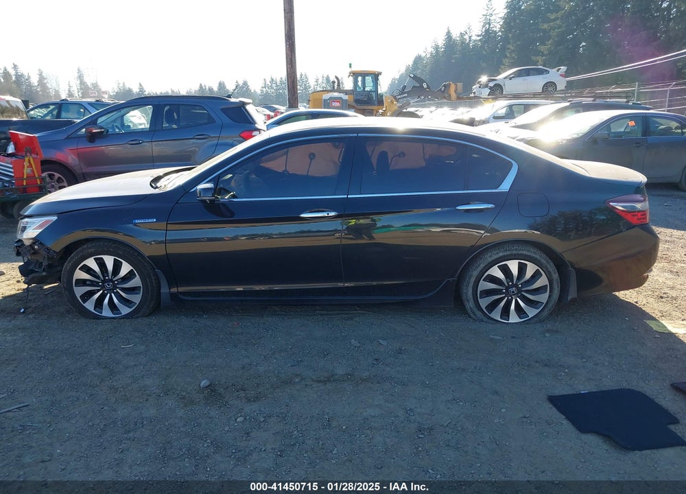 2017 HONDA ACCORD HYBRID TOURING VIN: JHMCR6F76HC011958