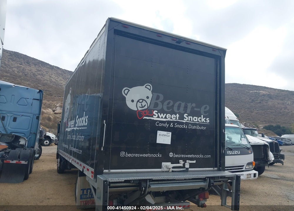 2019 ISUZU NRR VIN: JALE5W165K7303376