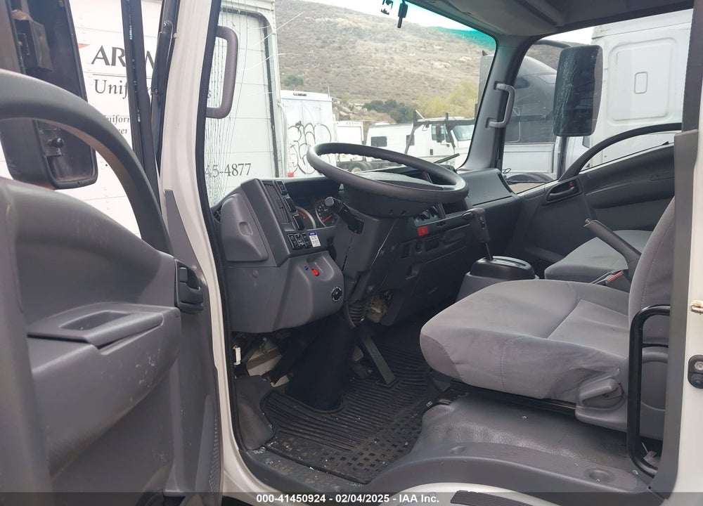 2019 ISUZU NRR VIN: JALE5W165K7303376