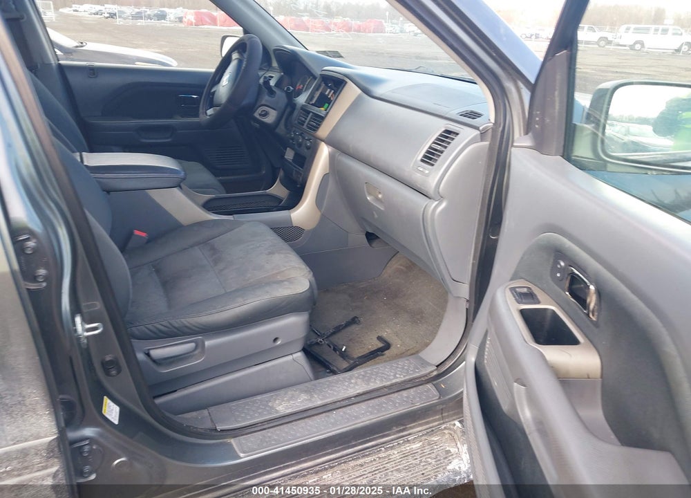 2008 HONDA PILOT VP VIN: 5FNYF18228B000902