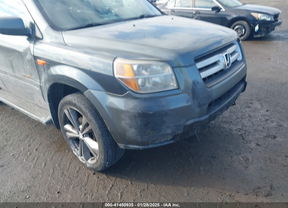 2008 HONDA PILOT VP VIN: 5FNYF18228B000902