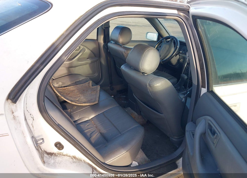 2000 TOYOTA CAMRY LE V6 VIN: 4T1BF28K3YU937482