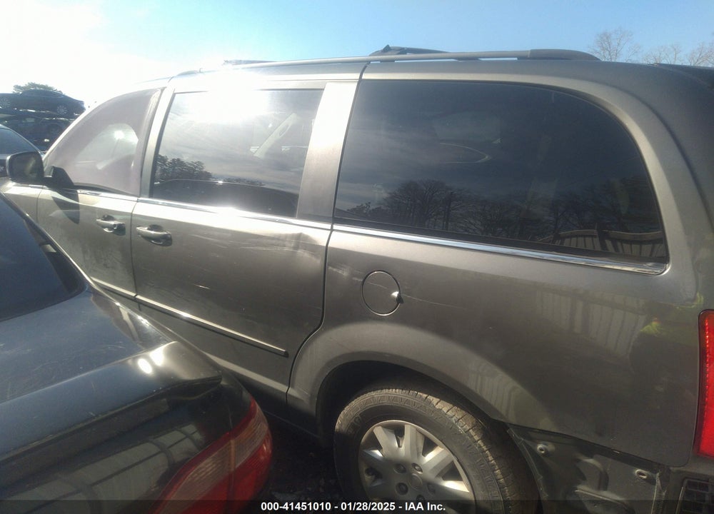 2010 CHRYSLER TOWN & COUNTRY VIN: 2A4RR4DE4AR344250