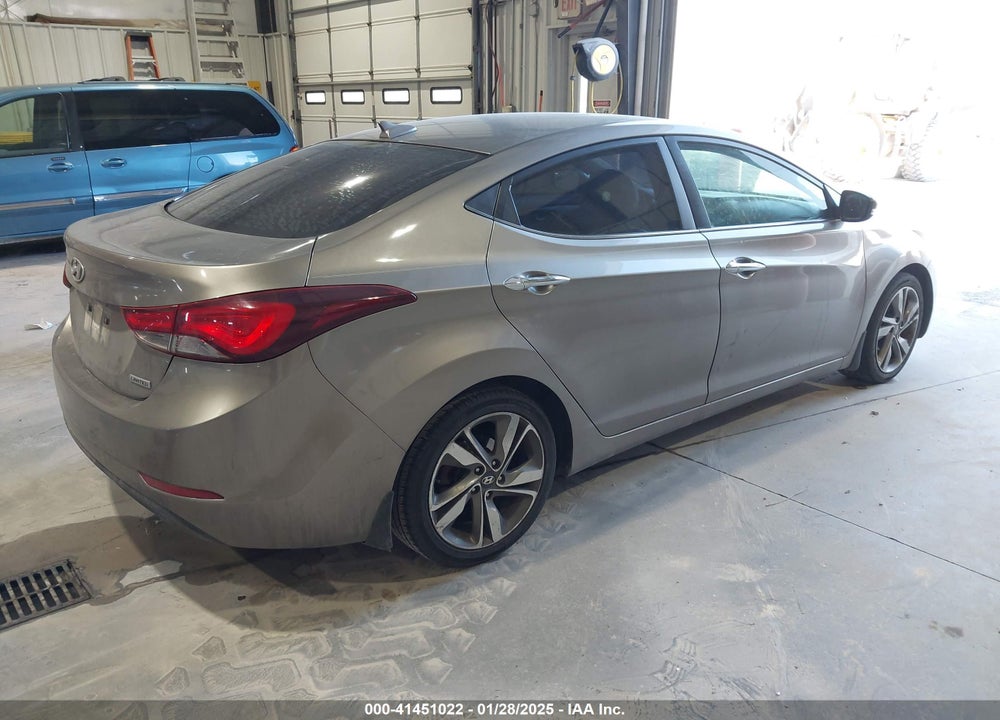 2014 HYUNDAI ELANTRA VIN: 5NPDH4AE1EH518639