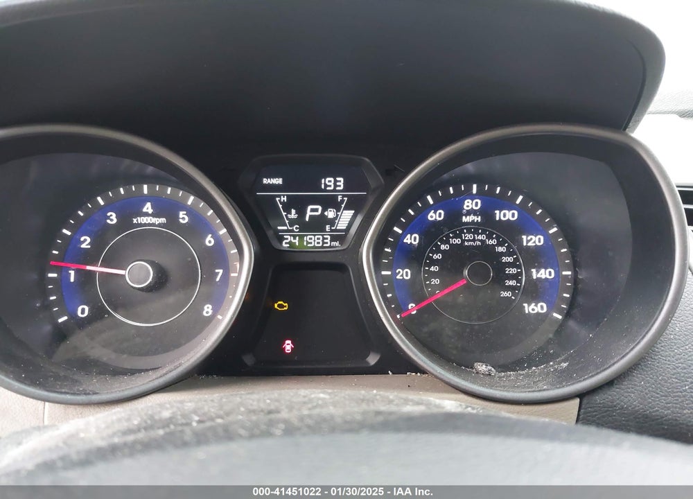 2014 HYUNDAI ELANTRA VIN: 5NPDH4AE1EH518639