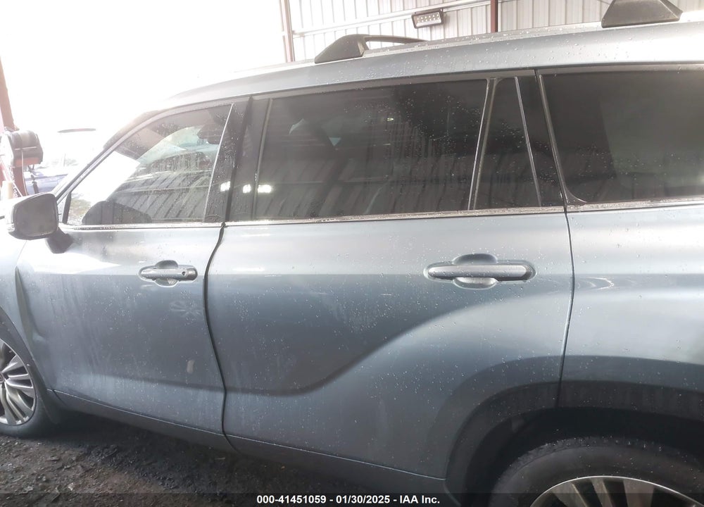 2024 TOYOTA HIGHLANDER PLATINUM VIN: 5TDKDRBH4RS567200