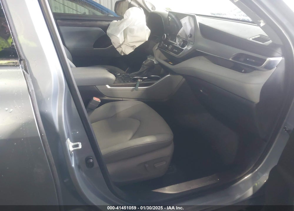 2024 TOYOTA HIGHLANDER PLATINUM VIN: 5TDKDRBH4RS567200
