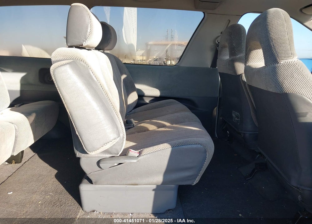 1991 TOYOTA PREVIA LE VIN: JT3AC12R1M0071926