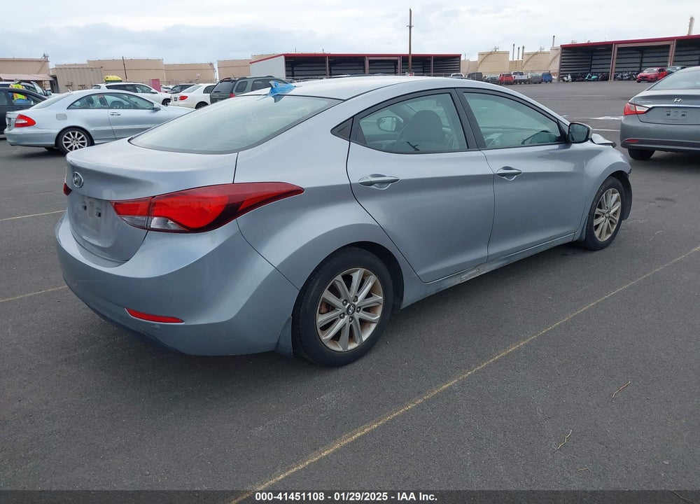 2016 HYUNDAI ELANTRA SE VIN: 5NPDH4AE8GH692775