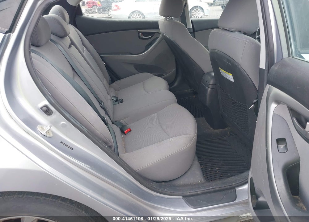 2016 HYUNDAI ELANTRA SE VIN: 5NPDH4AE8GH692775