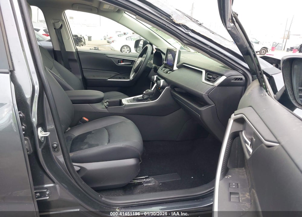 2024 TOYOTA RAV4 HYBRID XLE PREMIUM VIN: JTMB6RFV8RD143380
