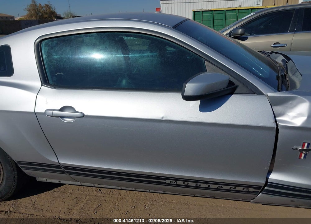 2011 FORD MUSTANG VIN: 1ZVBP8AM6B5163100