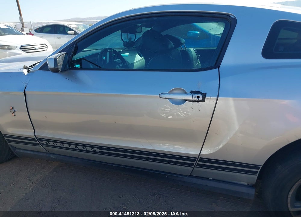 2011 FORD MUSTANG VIN: 1ZVBP8AM6B5163100