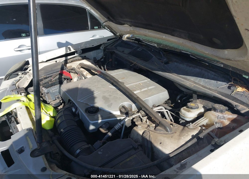 2008 CADILLAC SRX V6 VIN: 1GYEE637X80102608