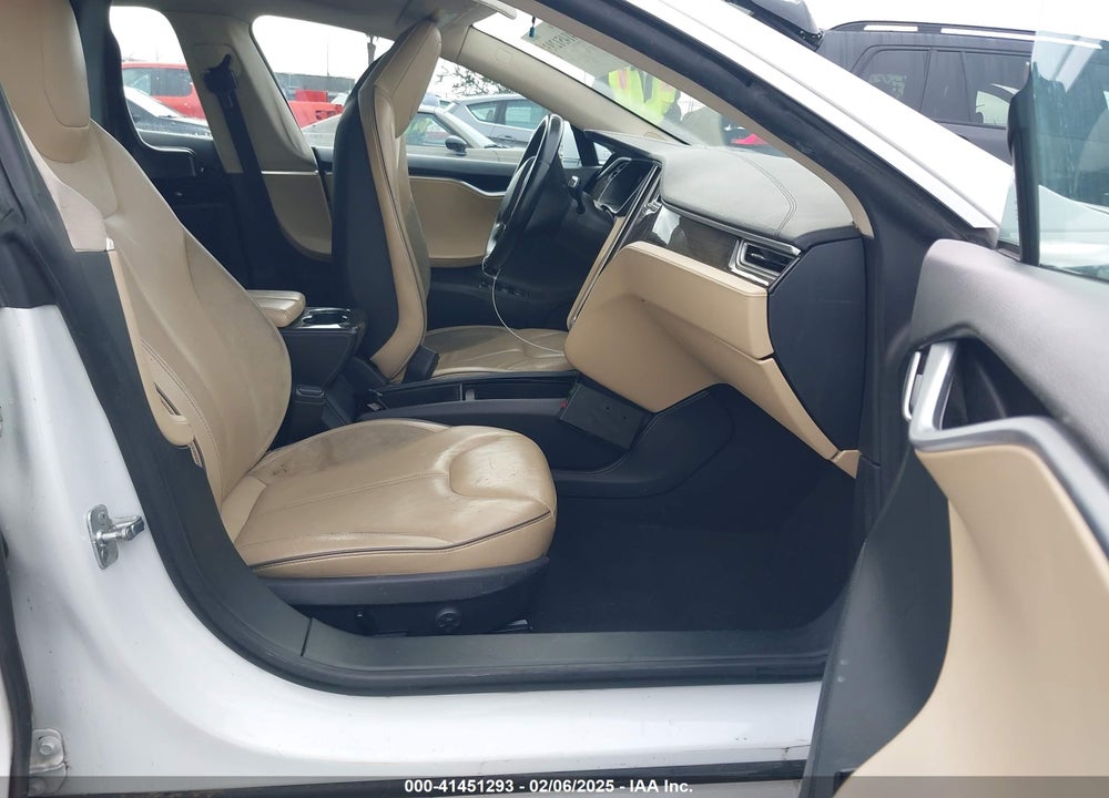 2014 TESLA MODEL S VIN: 5YJSA1H14EFP44167