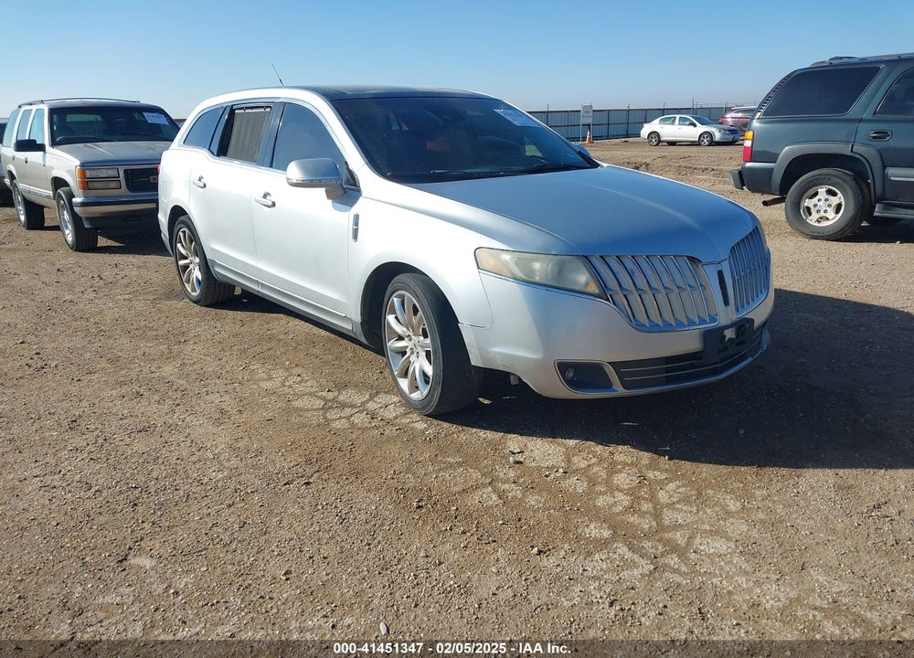 2011 LINCOLN MKT VIN: 2LMHJ5FR3BBJ50477