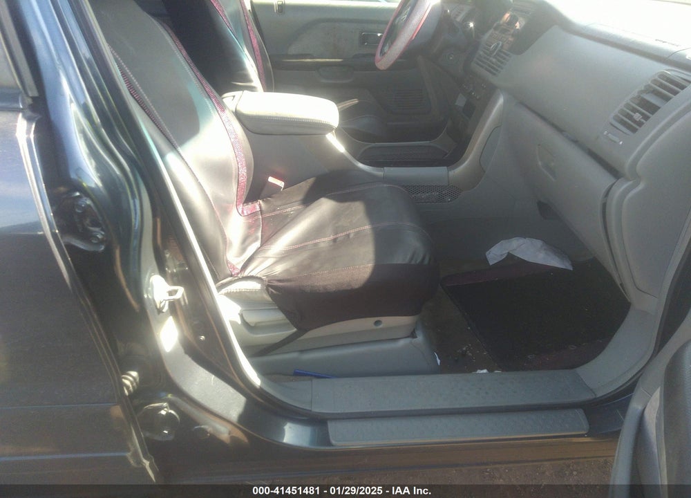 2004 HONDA PILOT EX VIN: 2HKYF18444H536456