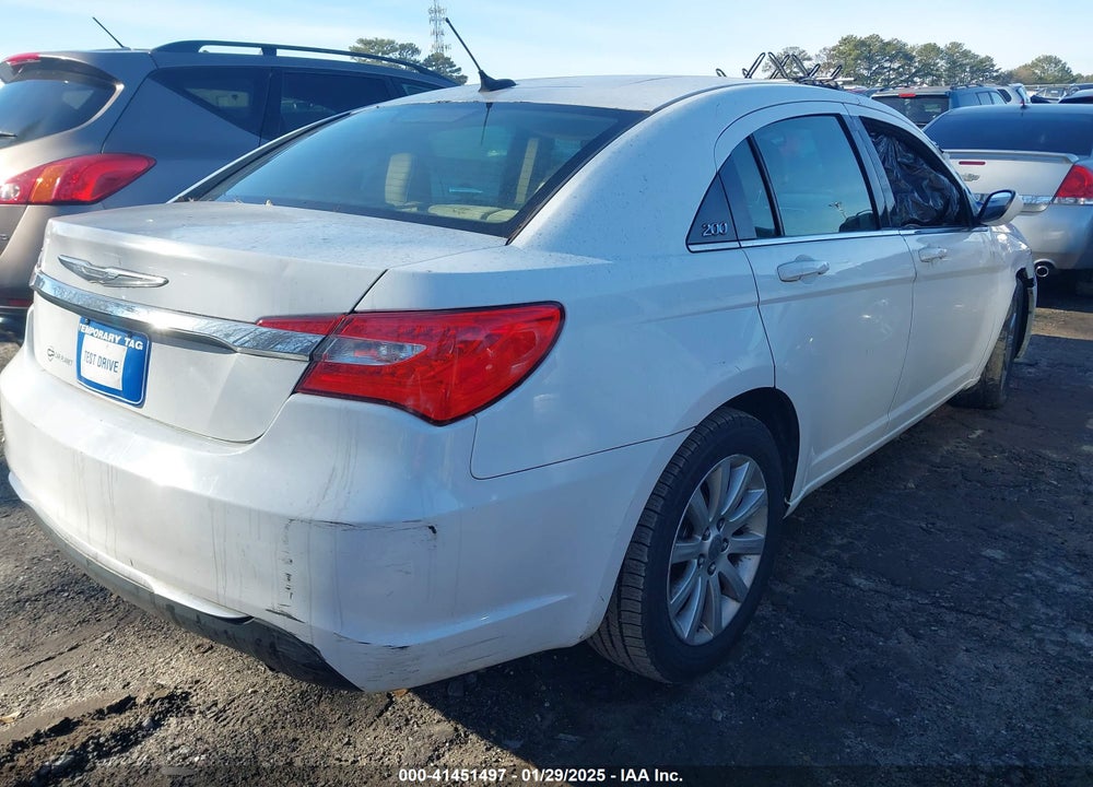 2014 CHRYSLER 200 VIN: 1C3CCBBB1EN153418