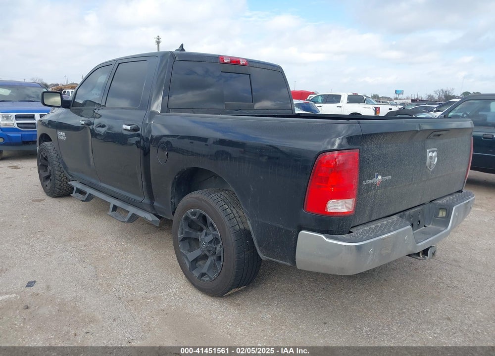 2015 RAM 1500 VIN: 1C6RR6LG7FS501576
