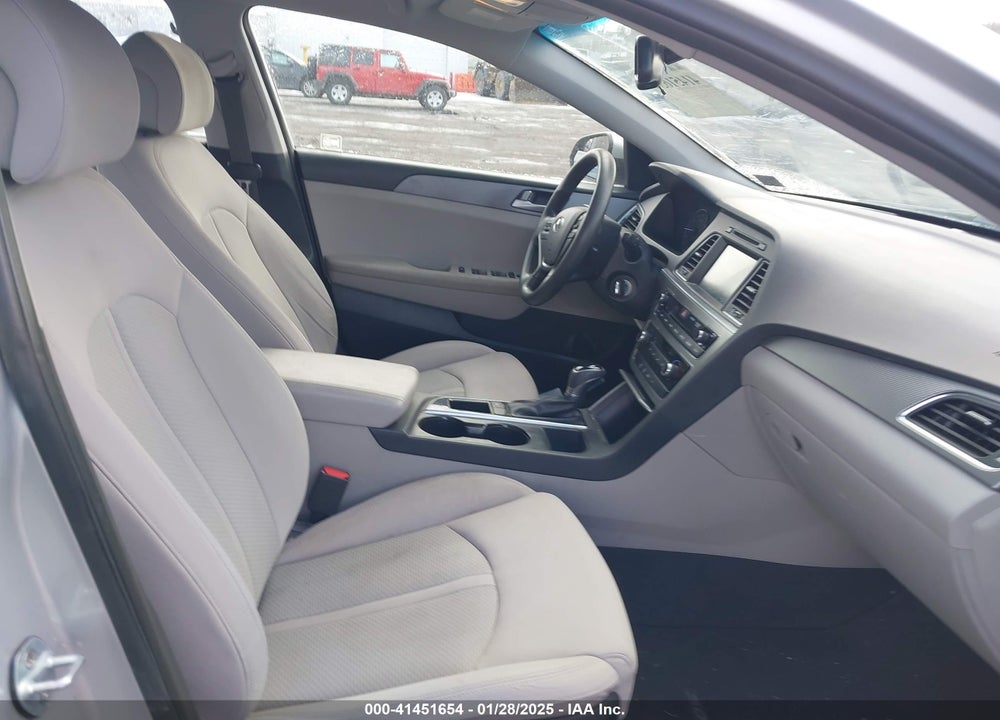 2017 HYUNDAI SONATA VIN: 5NPE24AA3HH457236