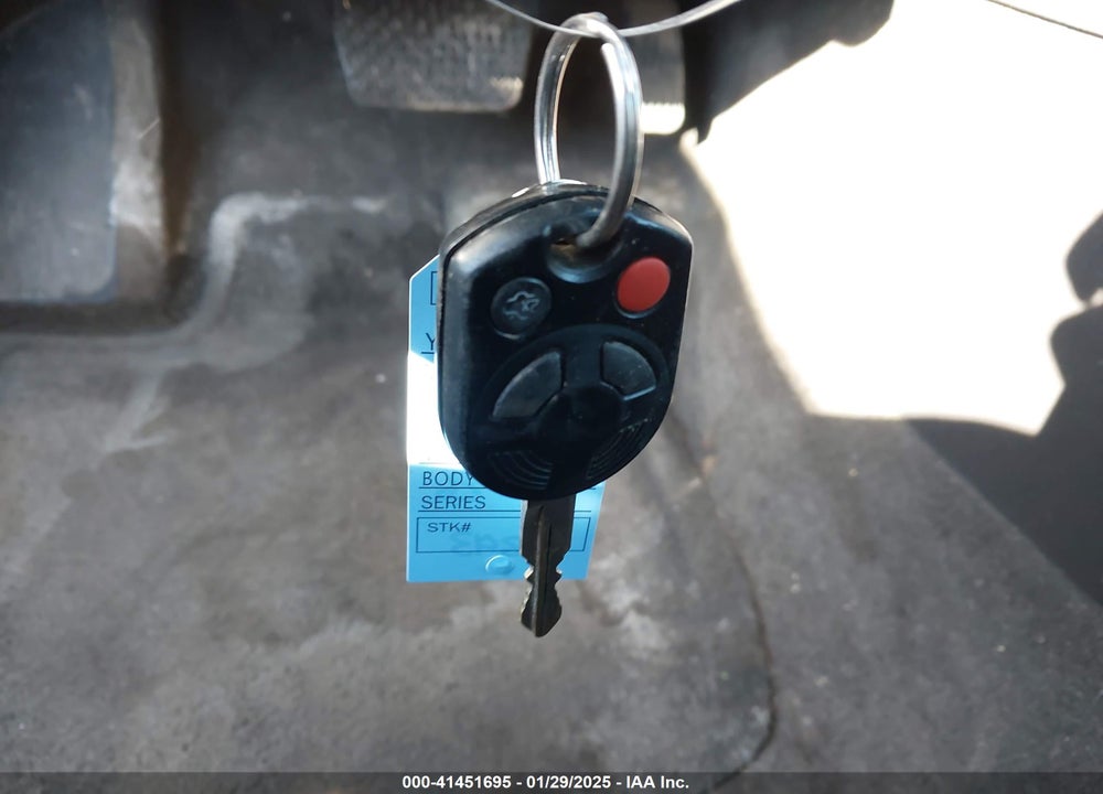 2010 FORD FUSION SE VIN: 3FAHP0HA5AR267735