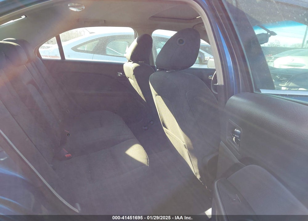 2010 FORD FUSION SE VIN: 3FAHP0HA5AR267735