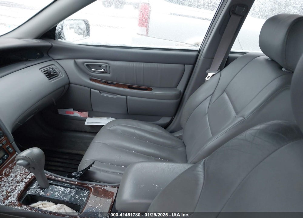 2000 TOYOTA AVALON XLS VIN: 4T1BF28BXYU075958