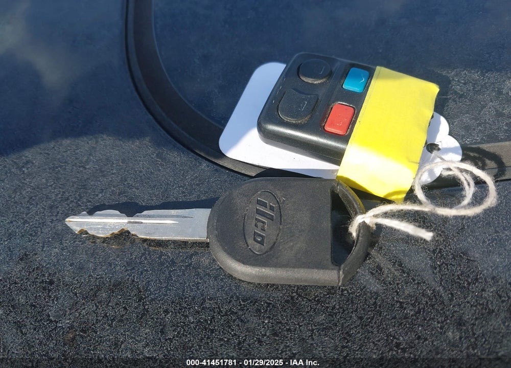 2011 FORD FOCUS SES VIN: 1FAHP3GN7BW127321