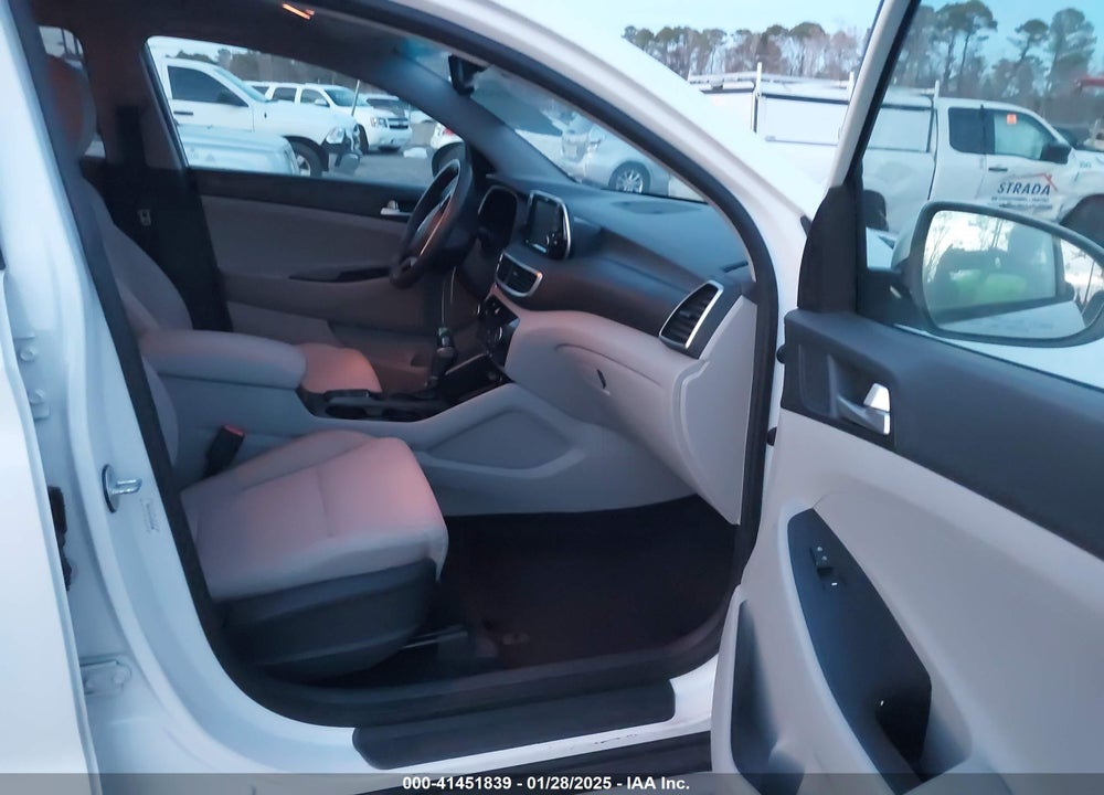 2019 HYUNDAI TUCSON SEL VIN: KM8J33AL9KU984200