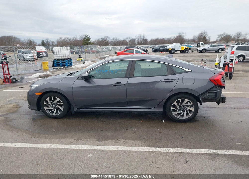 2017 HONDA CIVIC VIN: 2HGFC2F77HH573519