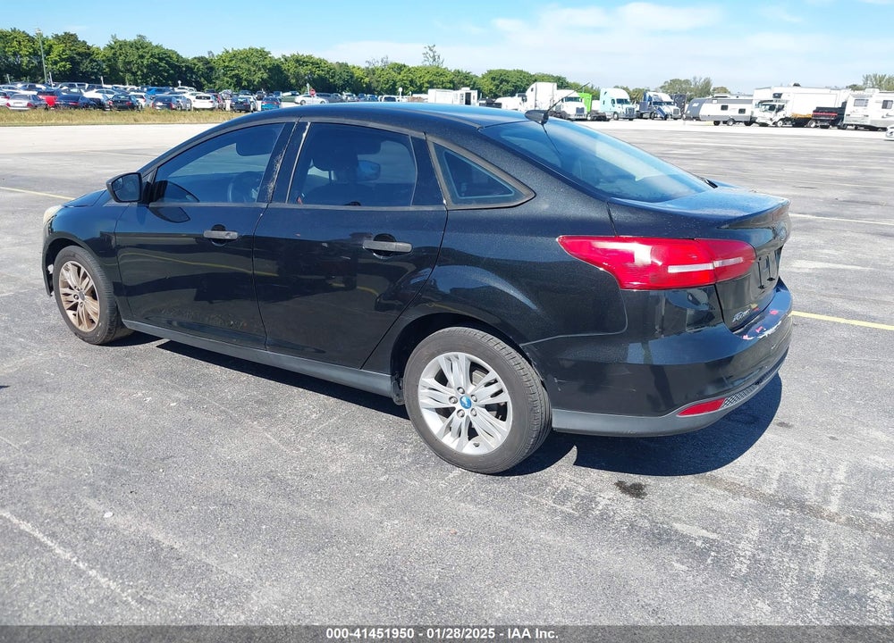 2015 FORD FOCUS VIN: 1FADP3E29FL292124