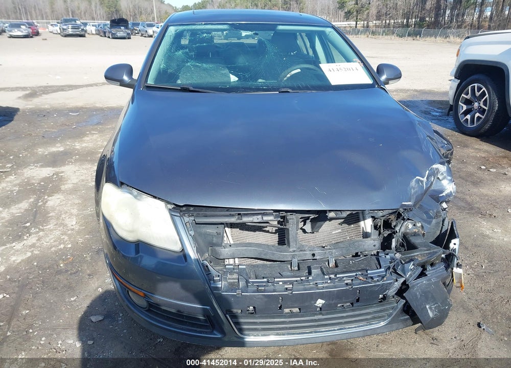 2010 VOLKSWAGEN PASSAT VIN: WVWJK7ANXAE146119