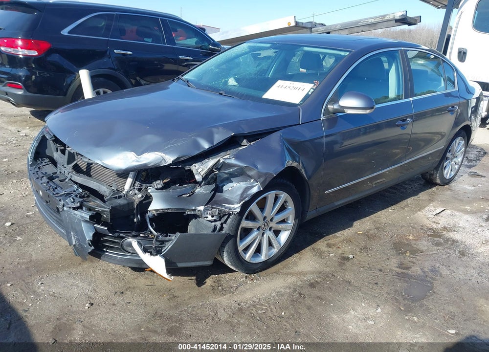 2010 VOLKSWAGEN PASSAT VIN: WVWJK7ANXAE146119
