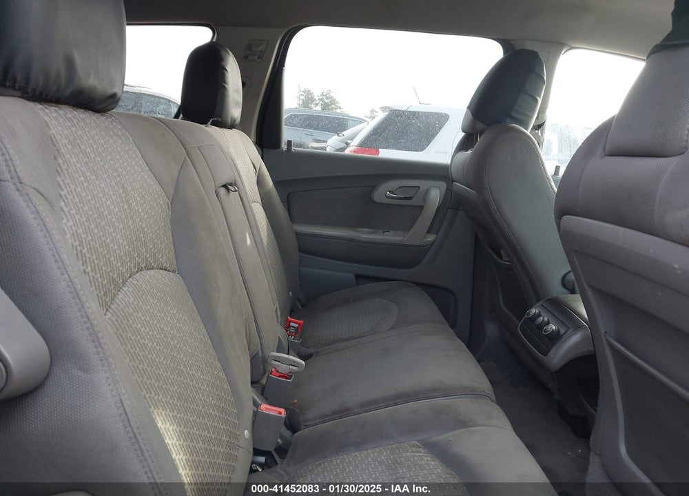 2012 CHEVROLET TRAVERSE LS VIN: 1GNKREED1CJ327052