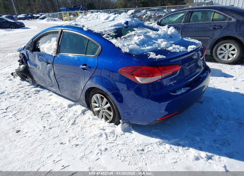 2017 KIA FORTE VIN: 3KPFL4A78HE035571