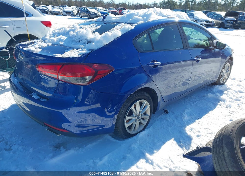 2017 KIA FORTE VIN: 3KPFL4A78HE035571