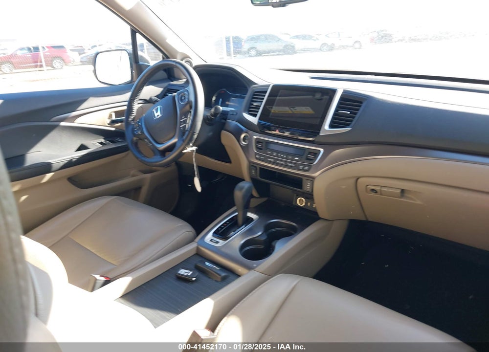 2018 HONDA PILOT EX-L VIN: 5FNYF6H50JB049819