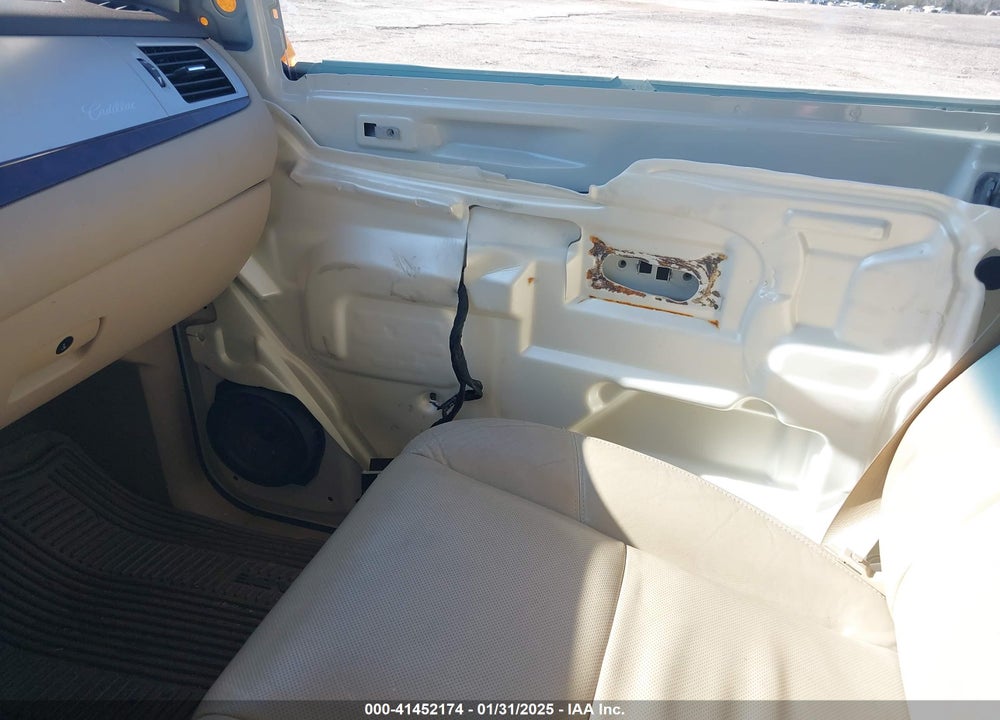 2012 CADILLAC ESCALADE LUXURY VIN: 1GYS3BEF7CR120087