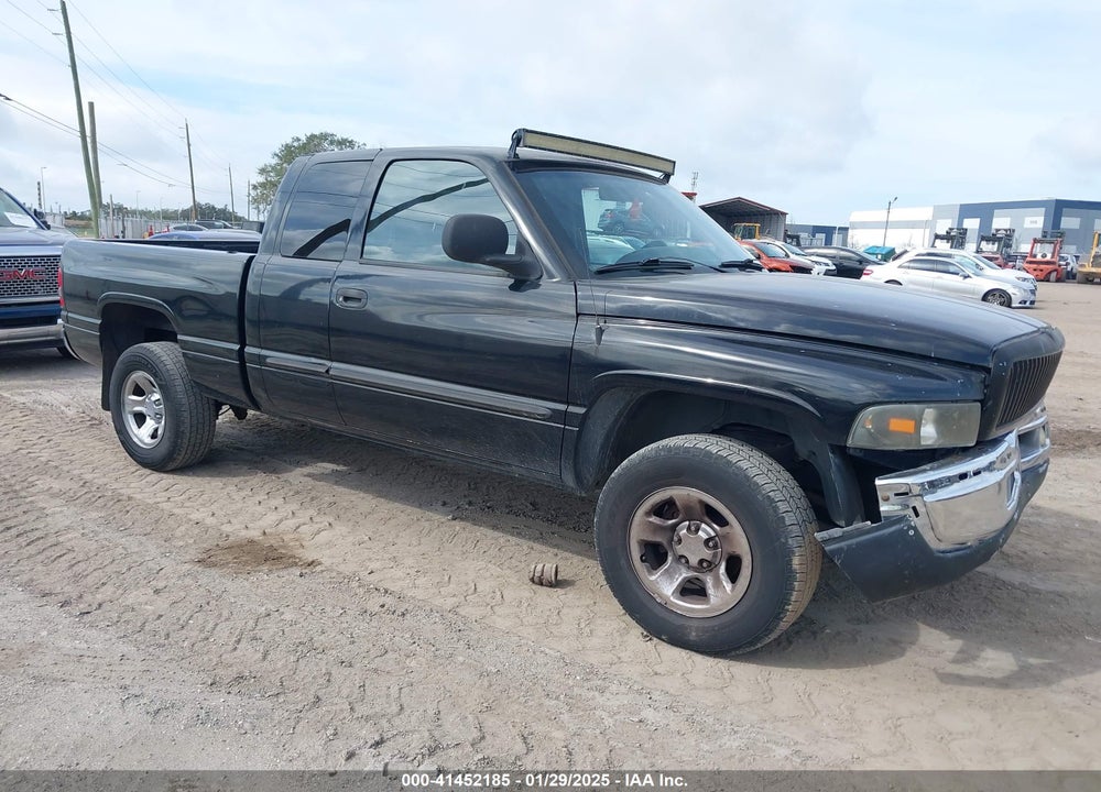 2001 DODGE RAM 1500 ST VIN: 3B7HC13Y81M577651