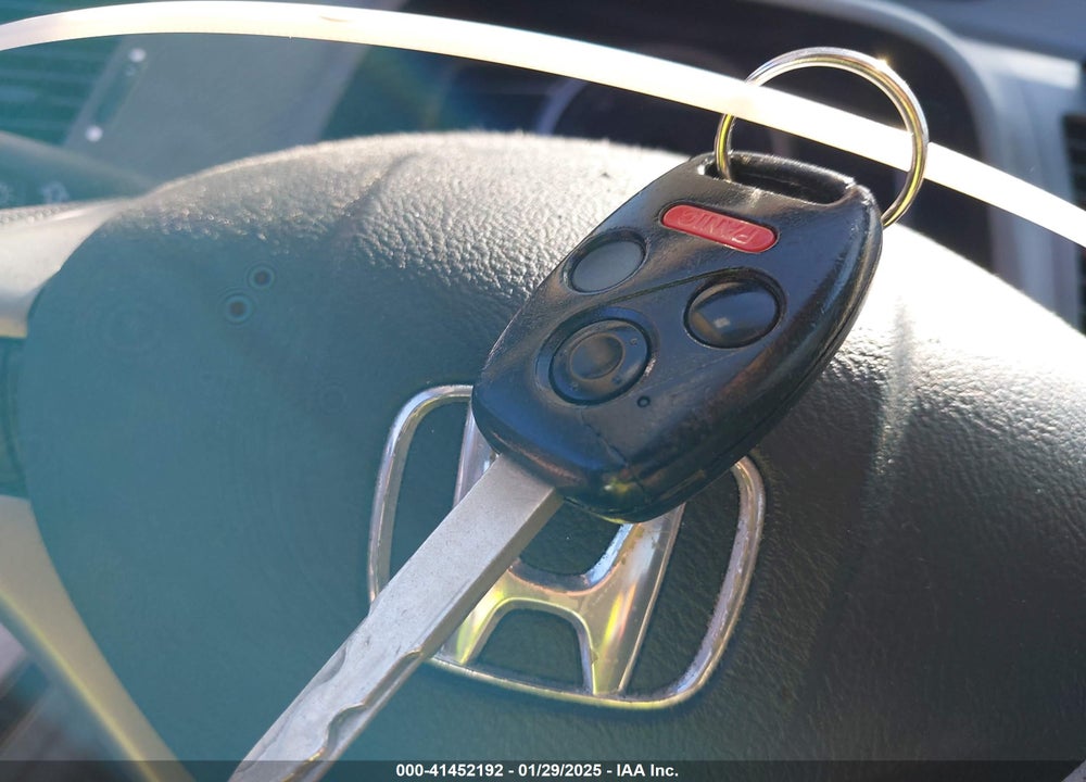 2006 HONDA CIVIC VIN: 2HGFG11836H563453
