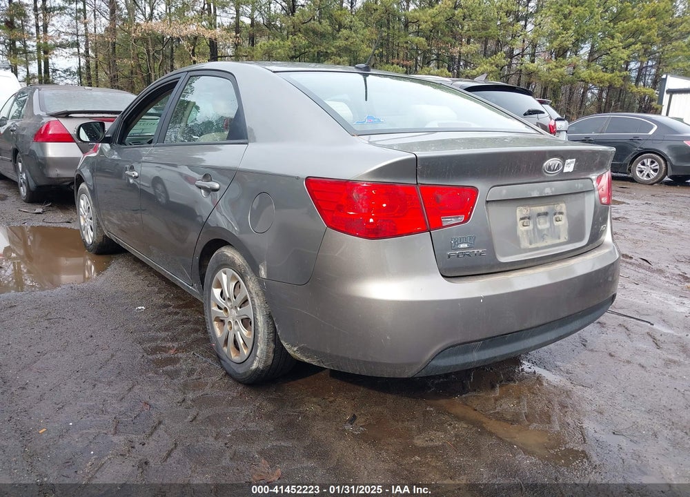 2010 KIA FORTE VIN: KNAFU4A20A5246747