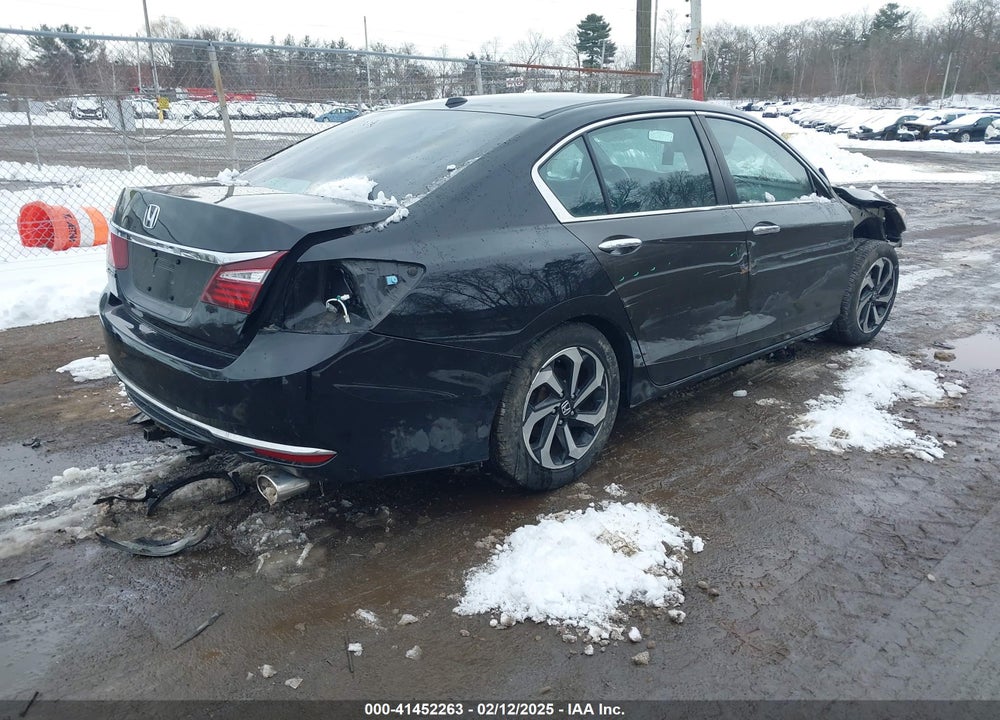 2017 HONDA ACCORD VIN: 1HGCR3F03HA022495