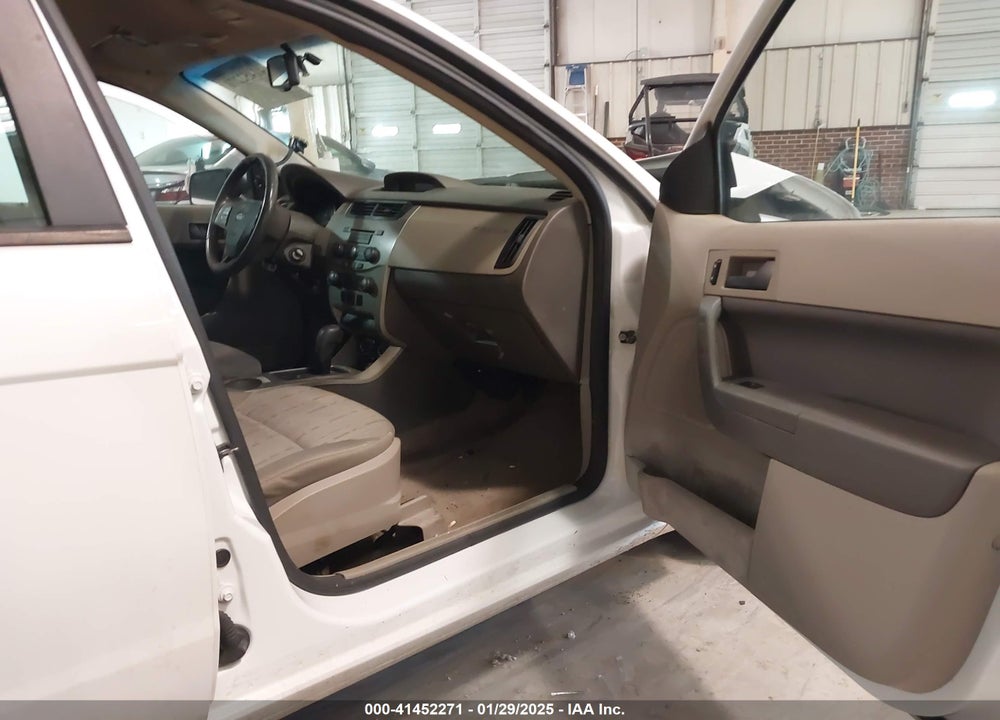 2008 FORD FOCUS VIN: 1FAHP35N38W193988