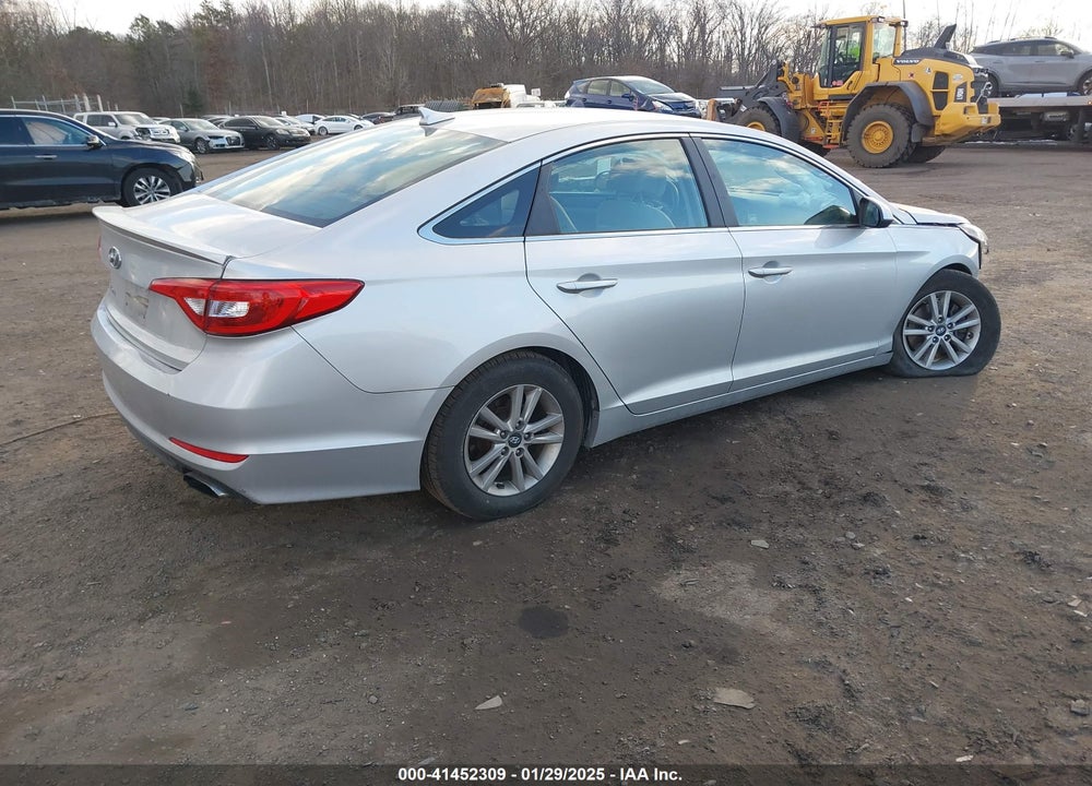 2016 HYUNDAI SONATA VIN: 5NPE24AFXGH347813